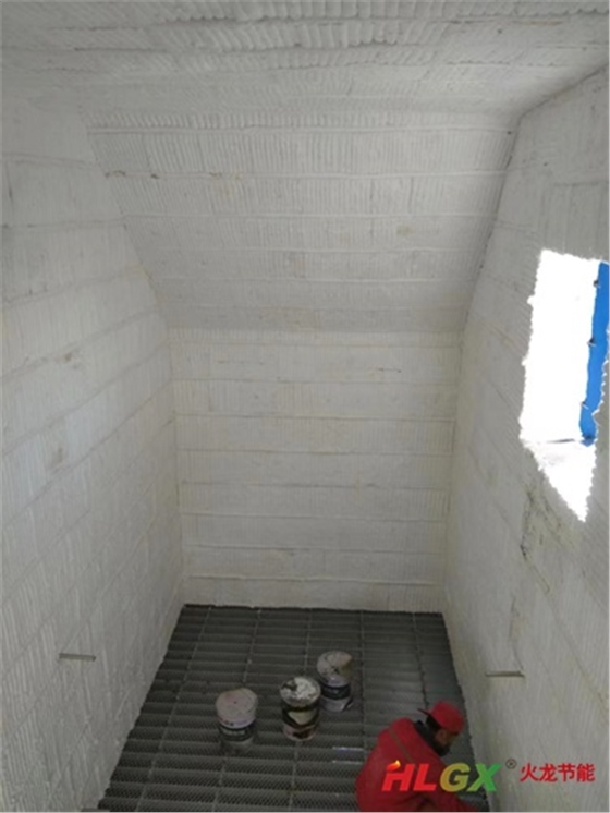 山西長(cháng)冶CO爐保溫項目